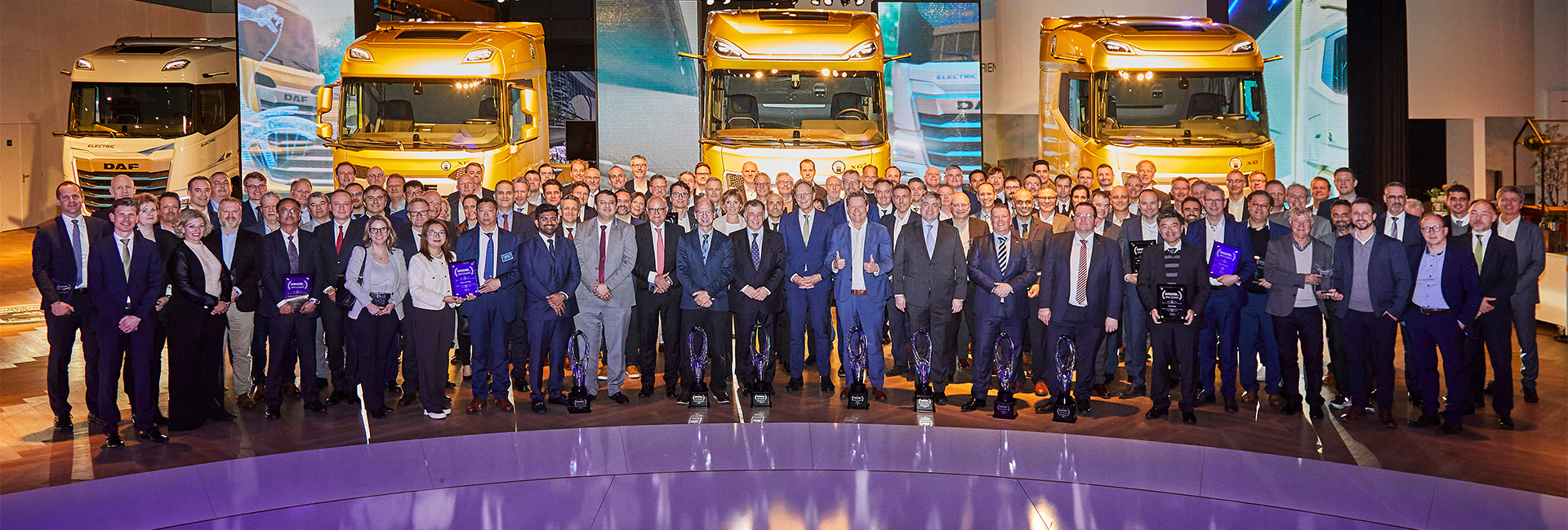 01-DAF-Trucks-recognizes-top-performing-suppliers-1920x650